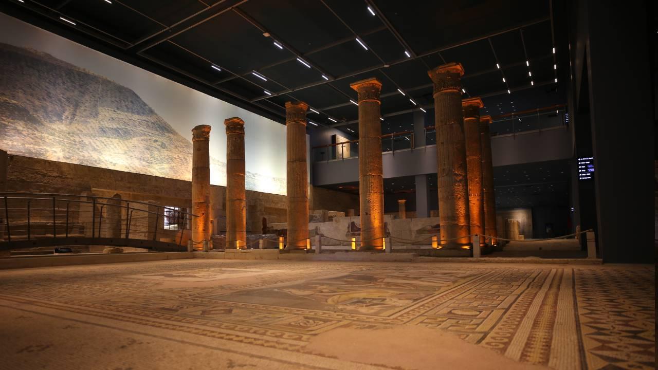 Kültür Ve Turizm Bakanlığı'na Bağlı Müzeler Bugün Fiyatsız
