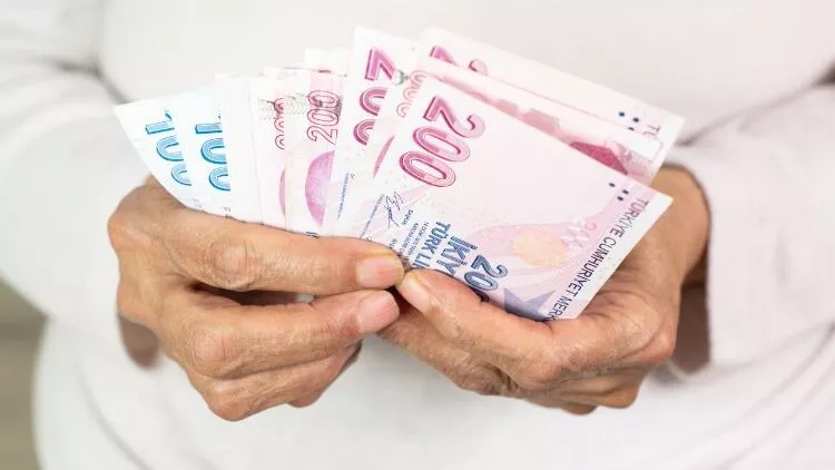Türkiye Emekliler Derneği: 3 milyonu aşkın emekli, dul ve yetim yasaya nazaran 'fakir ve yardıma muhtaç' durumda