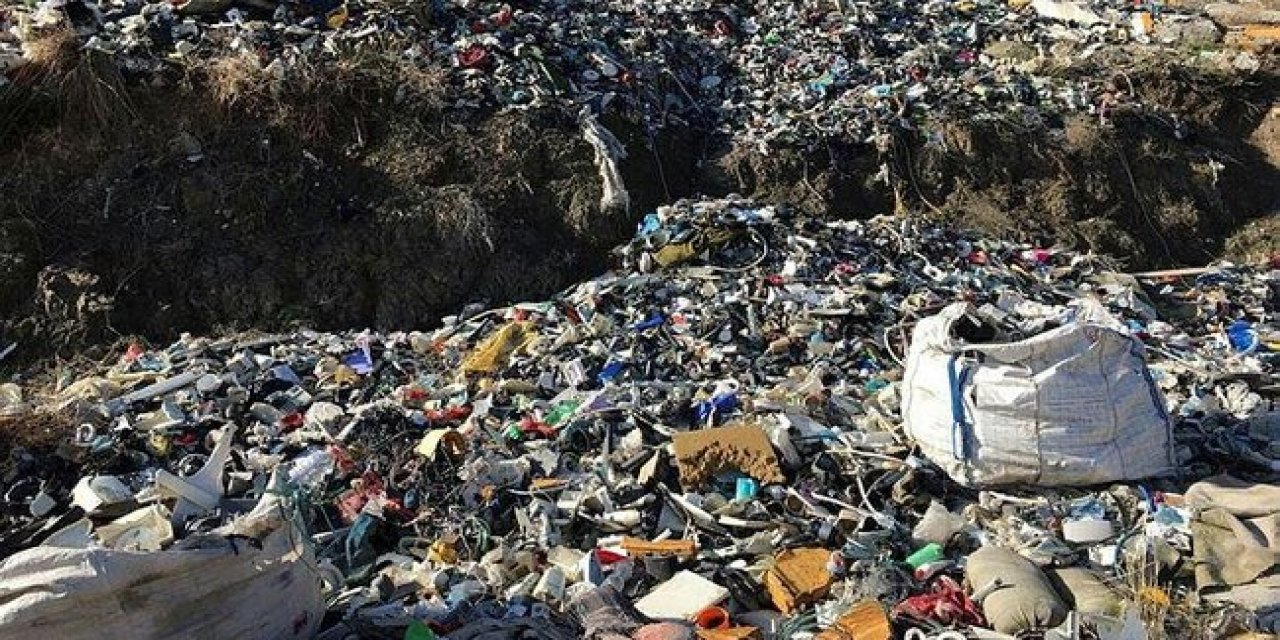 Çöplükte Buldukları Mısır Ununu Tüketen 2 Kişi Öldü, 7 Kişi Hastanelik Oldu