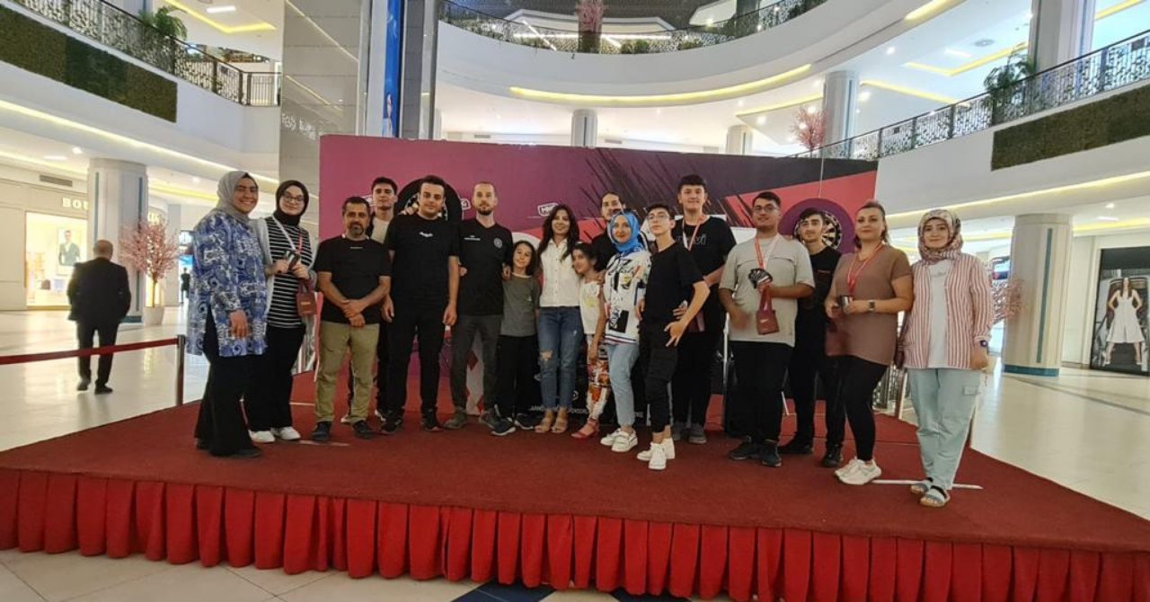 Erzurum Halkı Dart Turnuvası'na Ağır İlgi Gösterdi