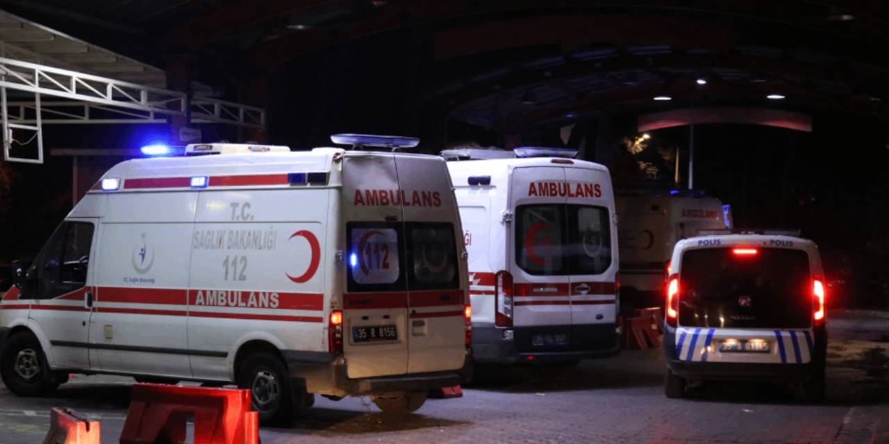 İzmir'de Tartıştığı Kişi Tarafından Bıçaklanan Yaşlı Adam Öldü